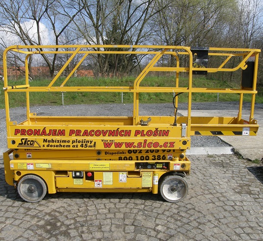 Akumulátorová nůžková pracovní plošina COMPACT 8