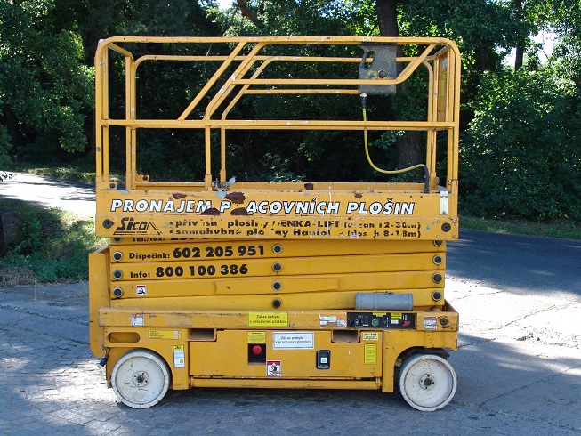 COMPACT 12 (CE 118907)